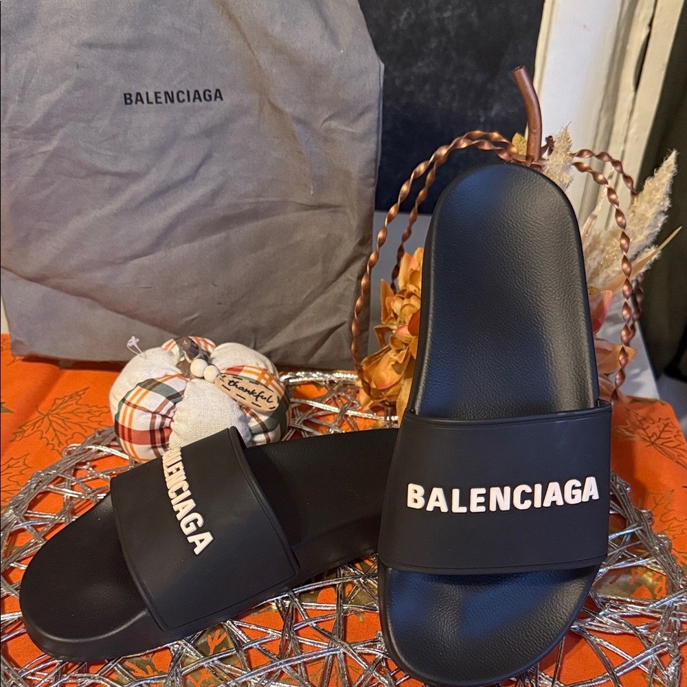 Balenciaga Black Logo Slides